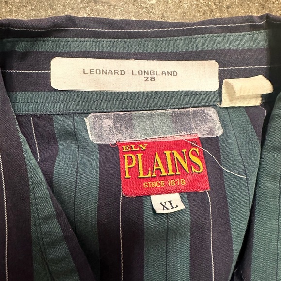 Ely Plains Button up shirt - Picture 3 of 3